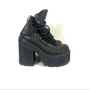 unif trash lace up boots black leather size 6